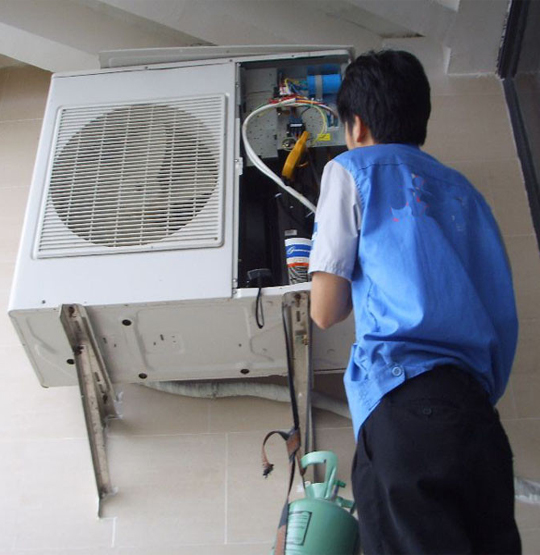 曲阳空调开机无反应维修